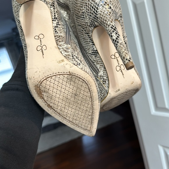 Snakeskin high boots by Jessica Simpson size 8, 4” heels, great condition - Picture 6 of 9